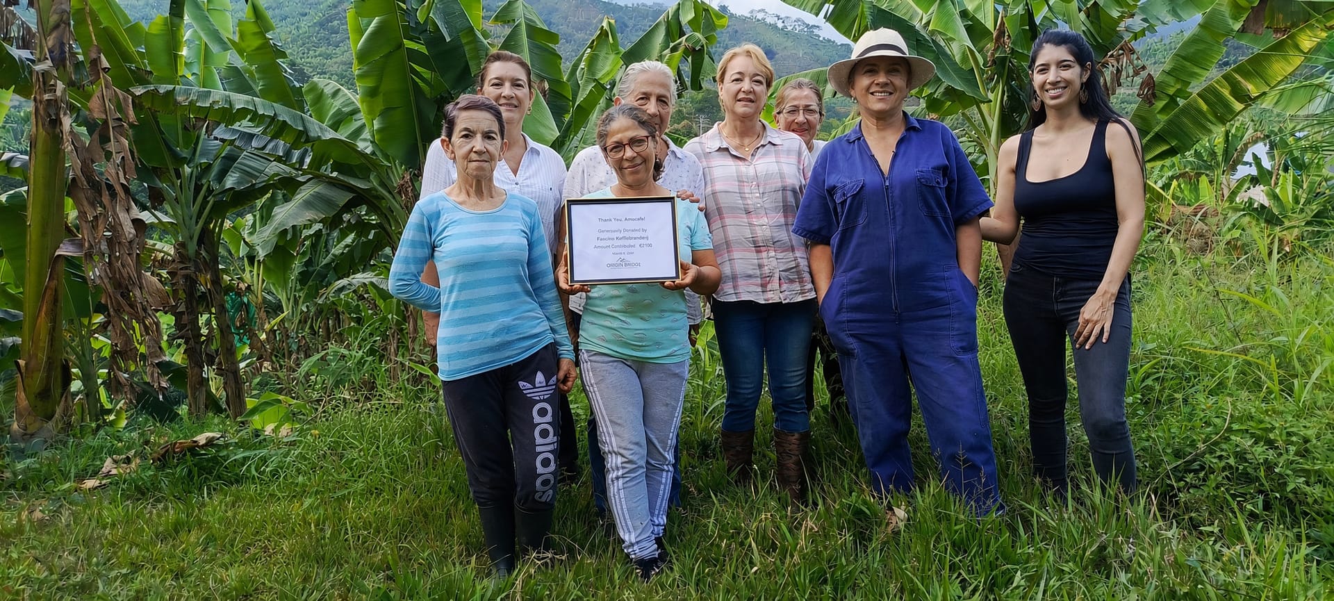 Amucafe women with certificate in Cuchilla de San Juan